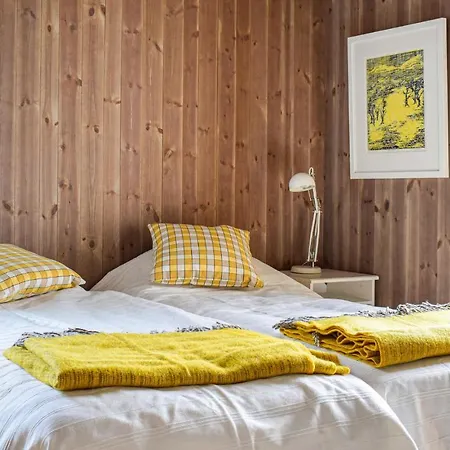 Moltebaeret Holiday home *